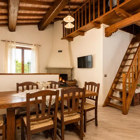 Quata Κατάλυμα σε φάρμα Borgo alla Collina